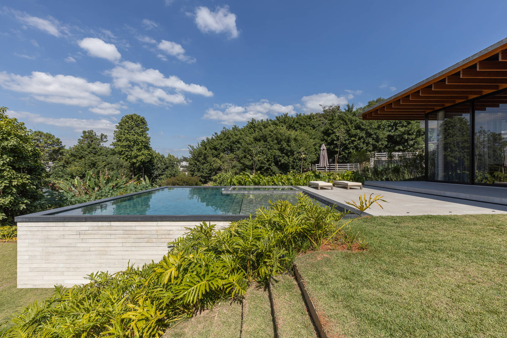 Casa térrea no Condomínio Haras Guancan
