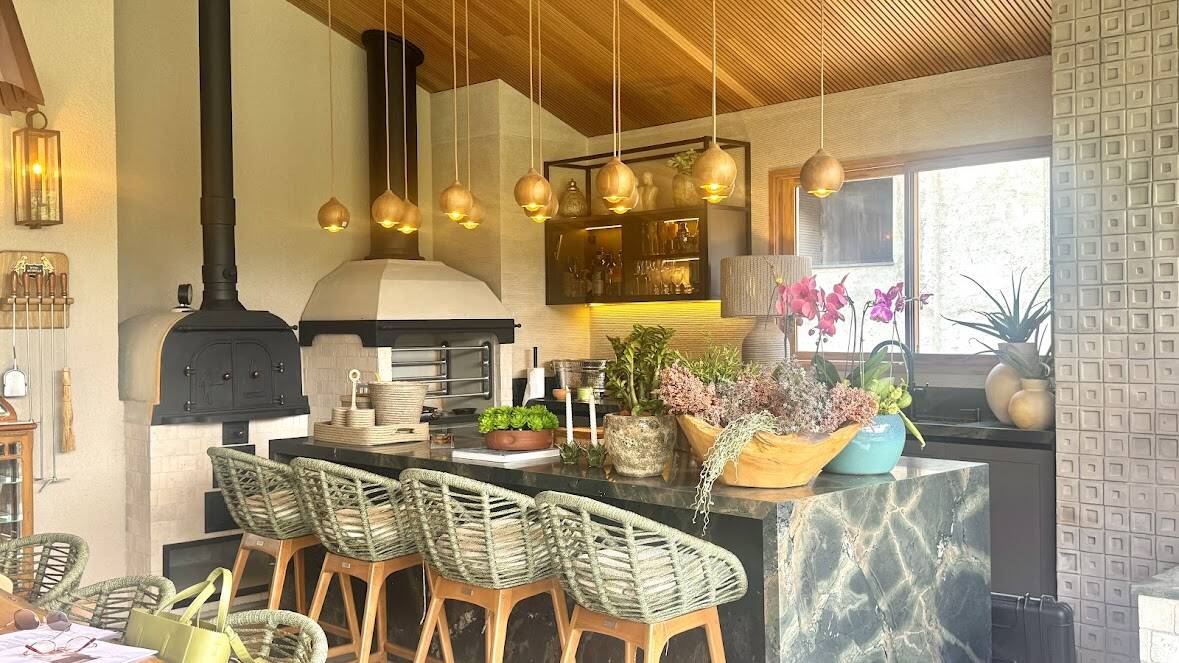 Casa térrea com vista permanente para a reserva à venda no Tamboré 10, Alphaville