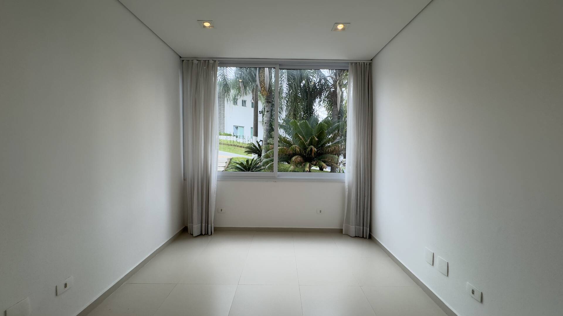 Casa contemporânea sustentável à venda residencial Melville | 4 suítes, elevador e automação