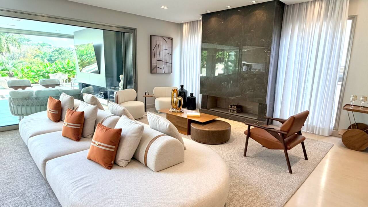 Casa à Venda no Tamboré 3 com 5 Suítes, Man Cave Exclusiva e Lazer Completo