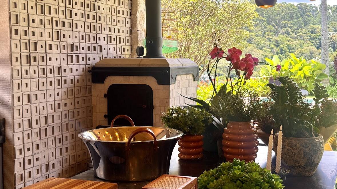 Casa térrea com vista permanente para a reserva à venda no Tamboré 10, Alphaville