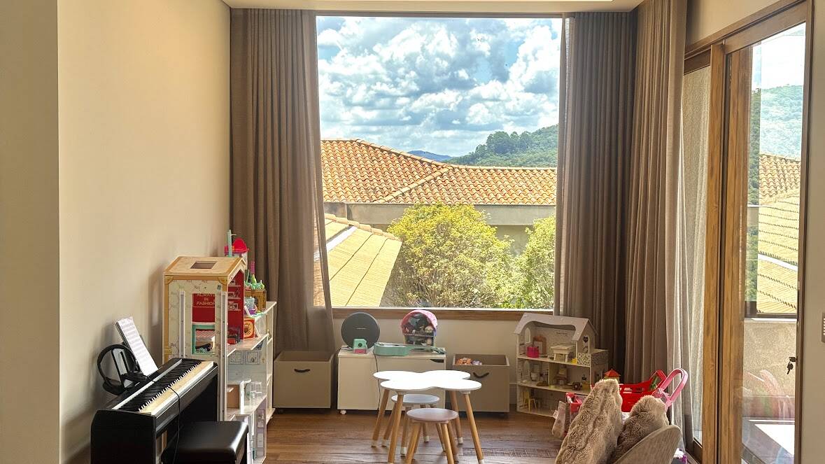 Casa térrea com vista permanente para a reserva à venda no Tamboré 10, Alphaville