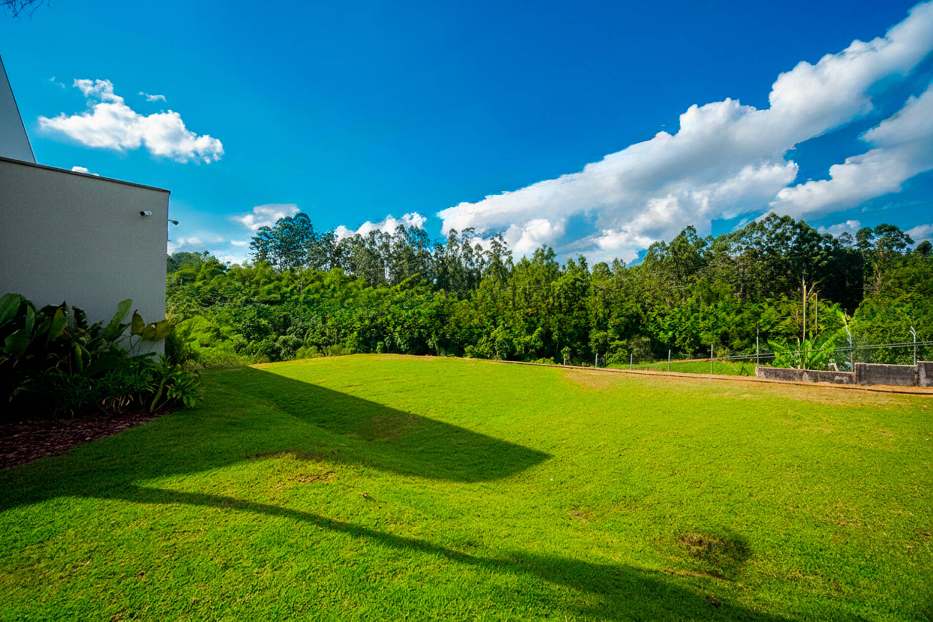 Casa à venda no Tamboré 2 com 6 suítes, SPA privativo, piscina e 2.385 m²