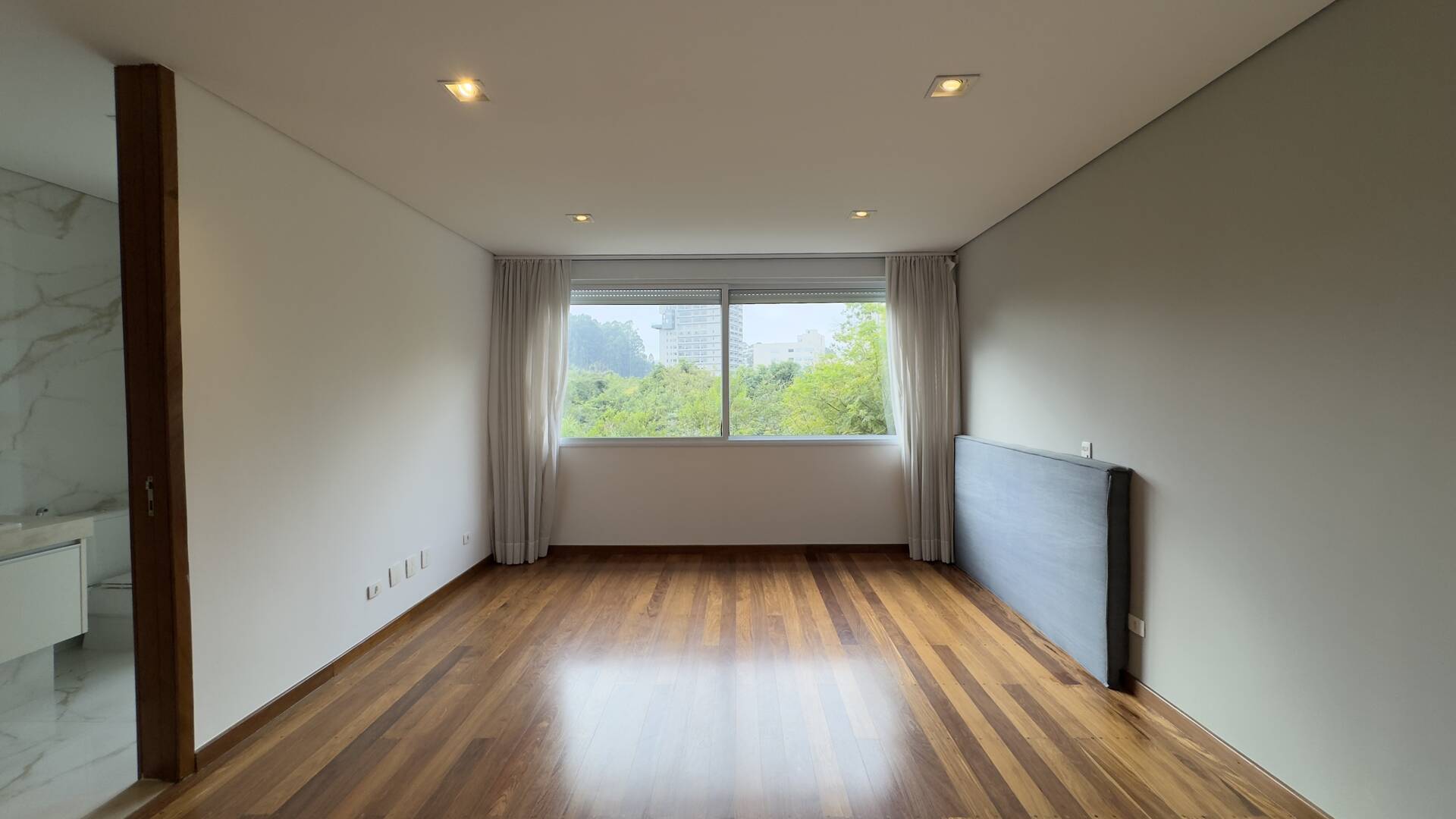 Casa contemporânea sustentável à venda residencial Melville | 4 suítes, elevador e automação