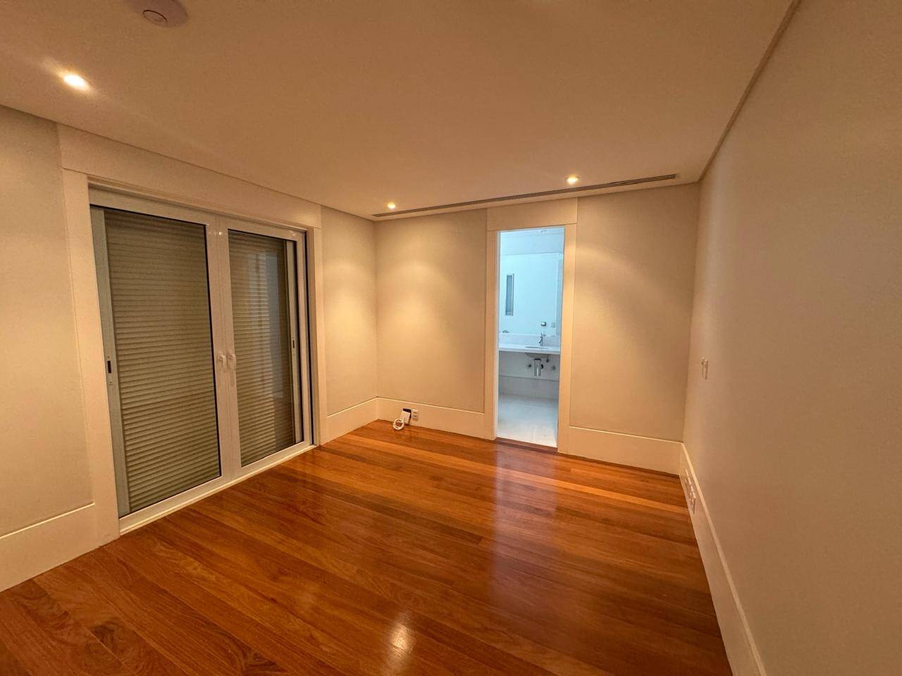 Casa à venda no Residencial Zero com projeto João Armentano e lazer completo