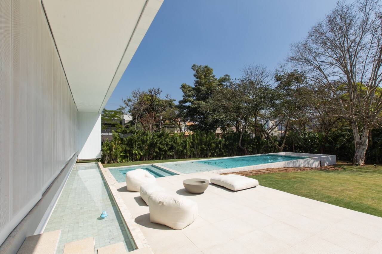 Casa Float à venda em Alphaville | Arquitetura de Sérgio Sampaio