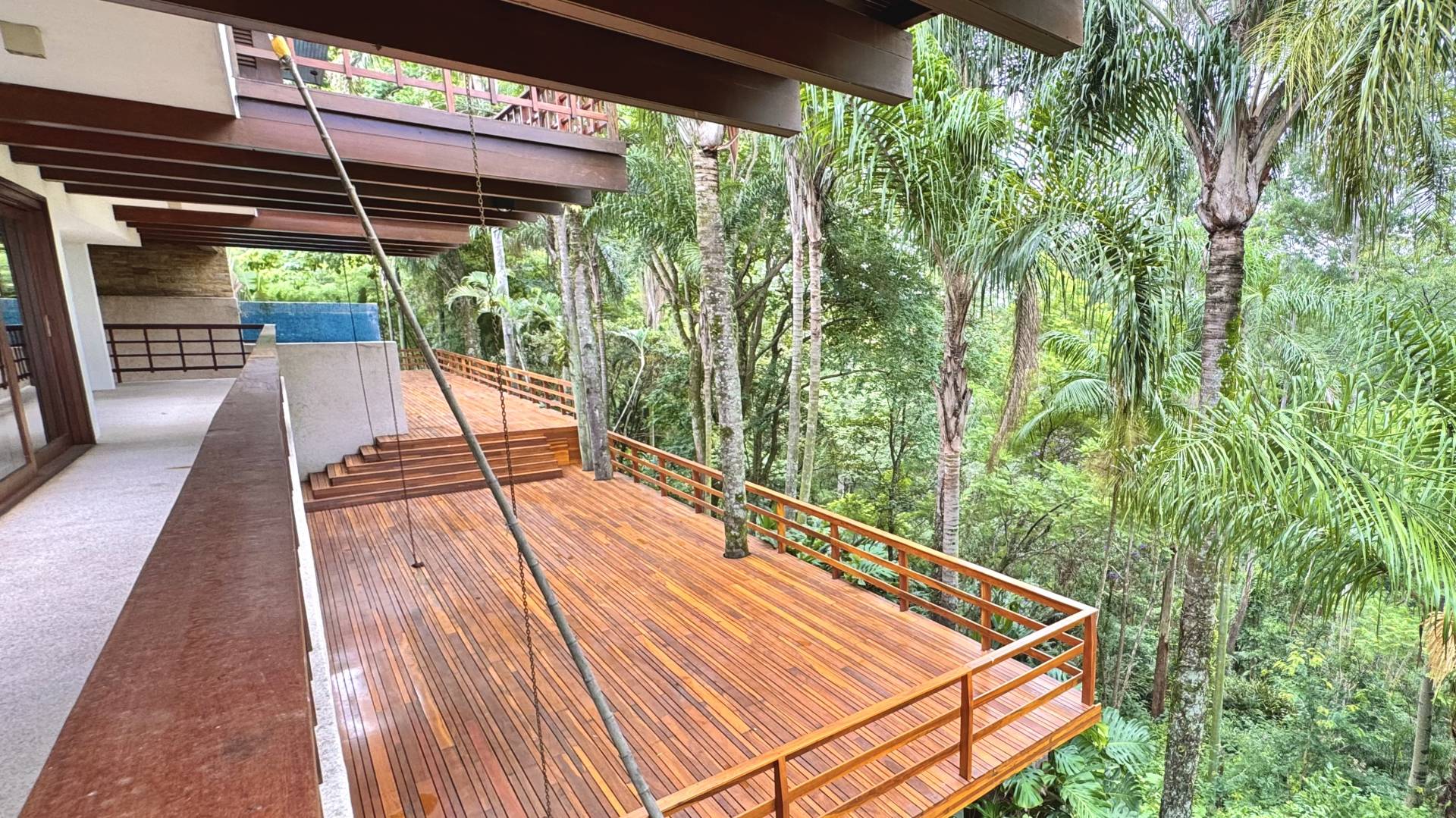 Casa com 6.300m² de terreno privativo - Residencial Tamboré 1