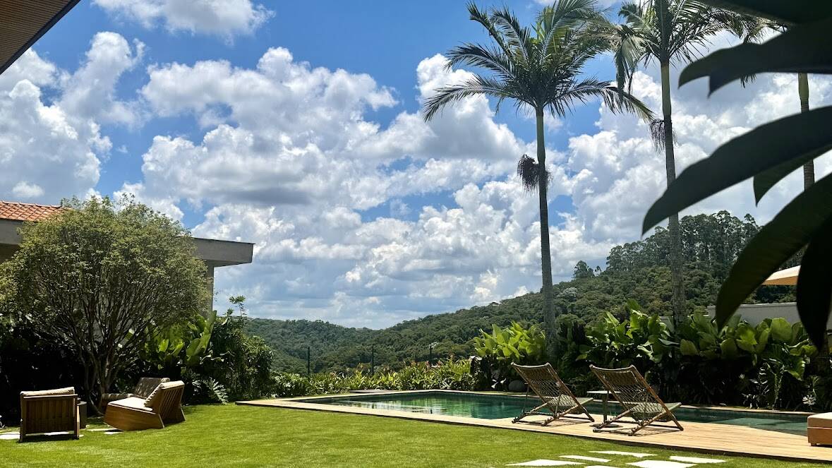 Casa térrea com vista permanente para a reserva à venda no Tamboré 10, Alphaville