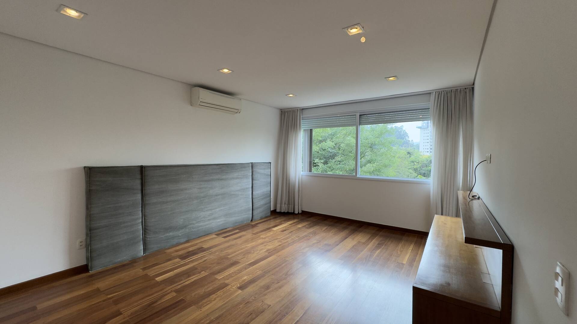 Casa contemporânea sustentável à venda residencial Melville | 4 suítes, elevador e automação