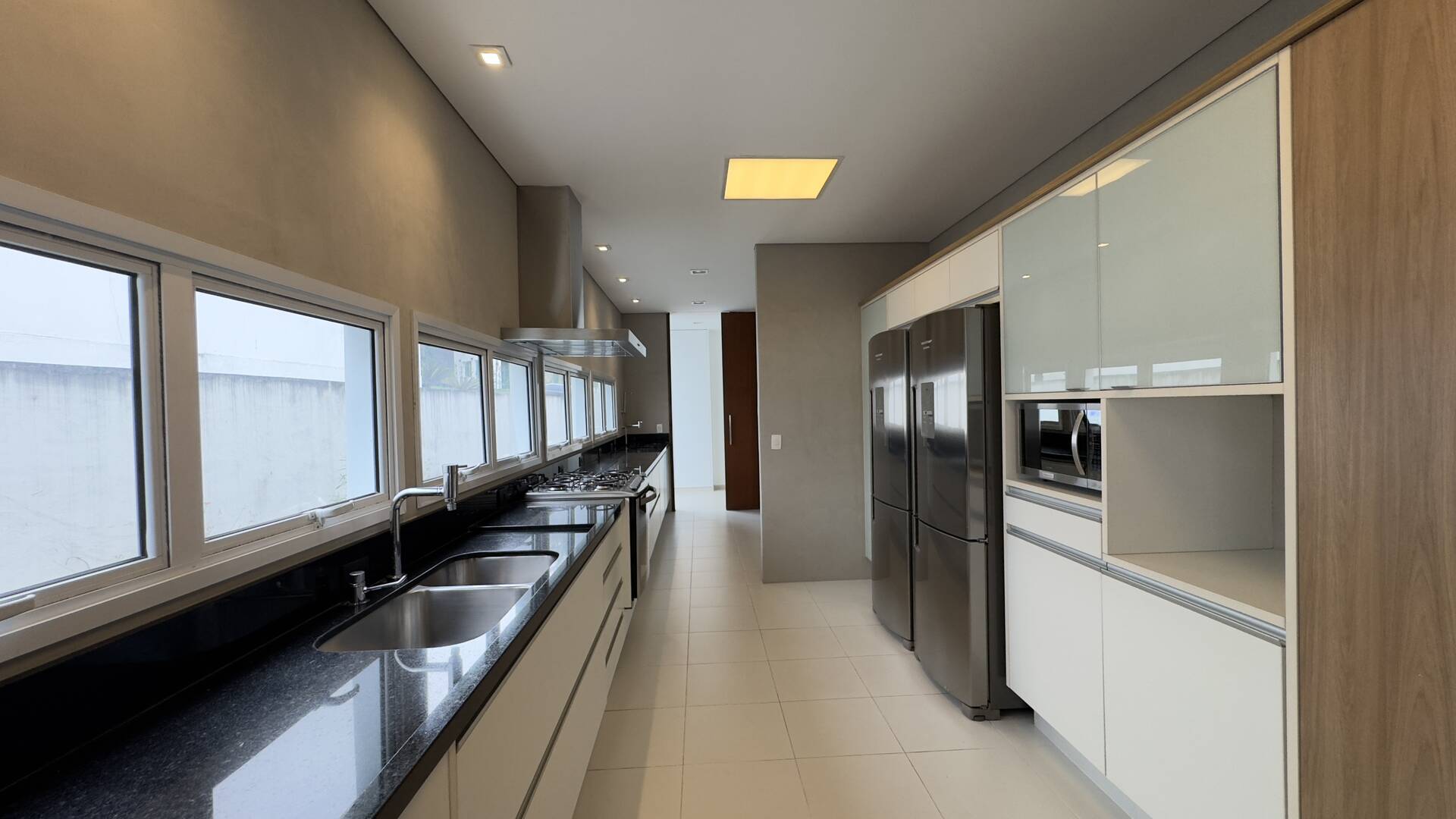 Casa contemporânea sustentável à venda residencial Melville | 4 suítes, elevador e automação