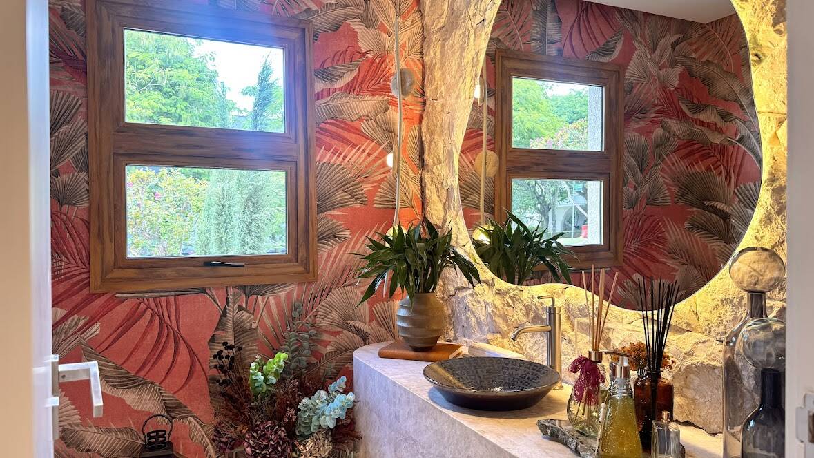 Casa térrea com vista permanente para a reserva à venda no Tamboré 10, Alphaville