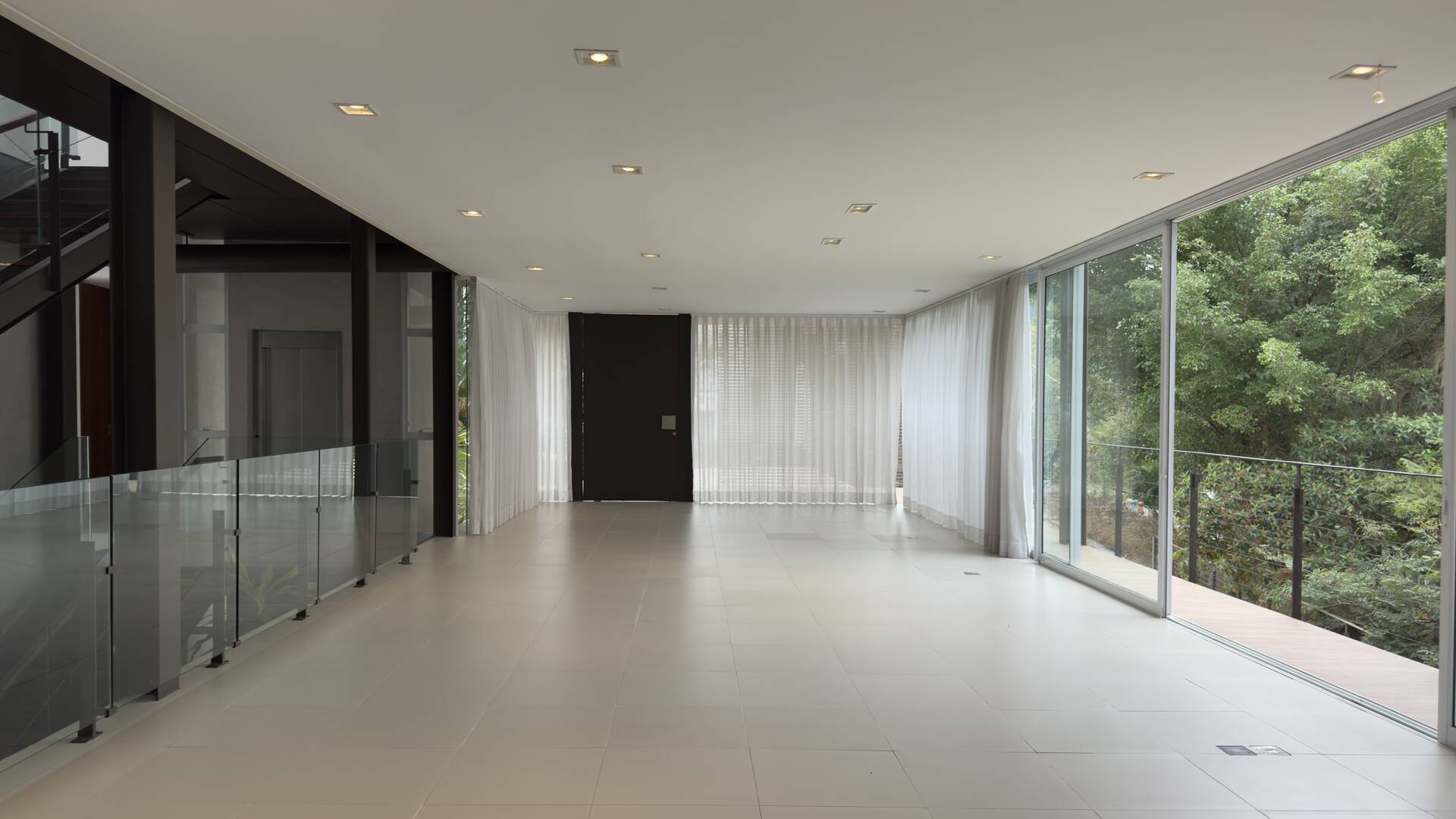 Casa contemporânea sustentável à venda residencial Melville | 4 suítes, elevador e automação