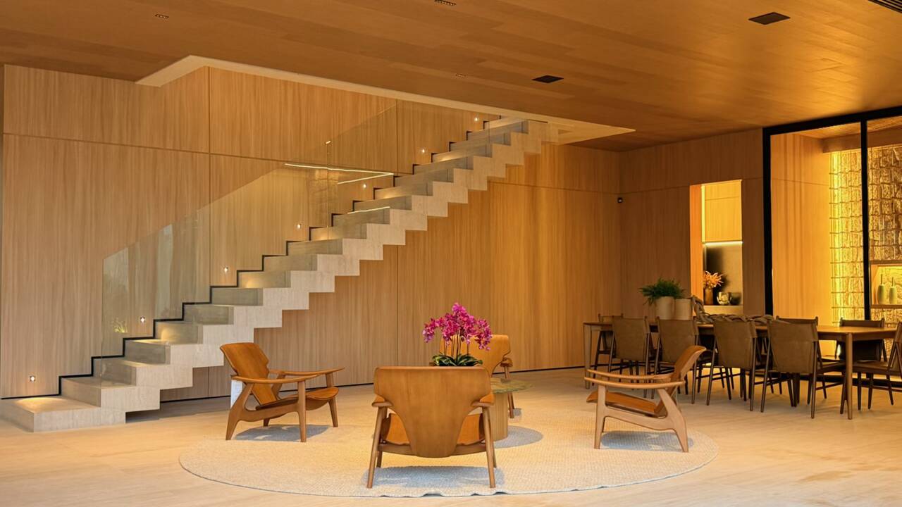Casa com 7 suítes e vista permanente para o lago na Fazenda Boa Vista