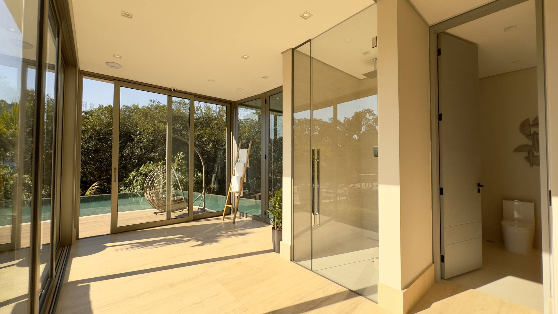 Casa à venda no Tamboré 2 com 1.800 m², 6 suítes e rooftop de 450 m²