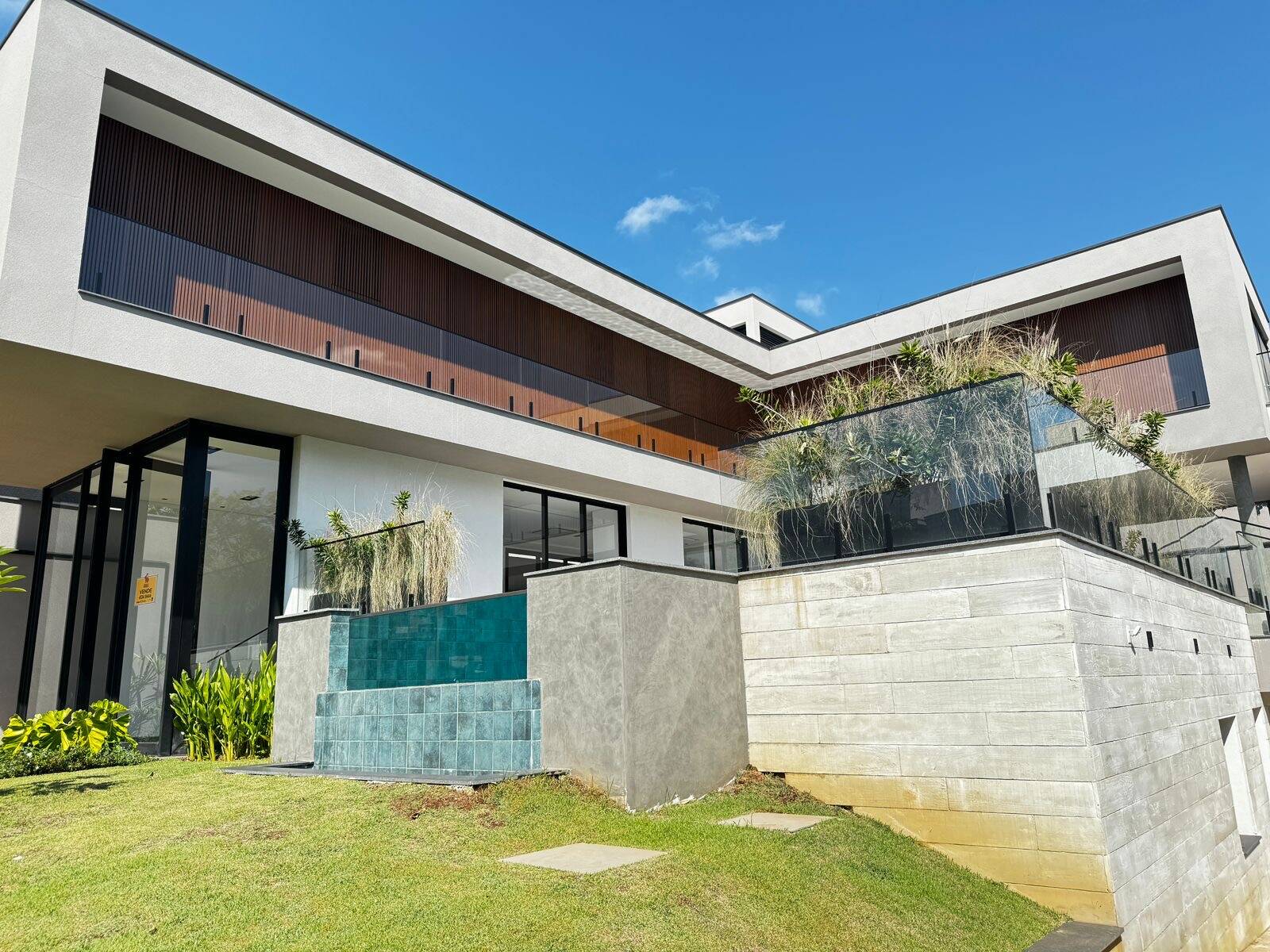 Casa nova Gênesis 2 - Alphaville SP - Venda.