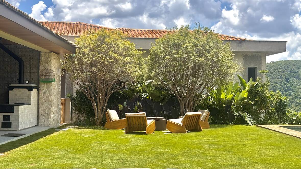 Casa térrea com vista permanente para a reserva à venda no Tamboré 10, Alphaville