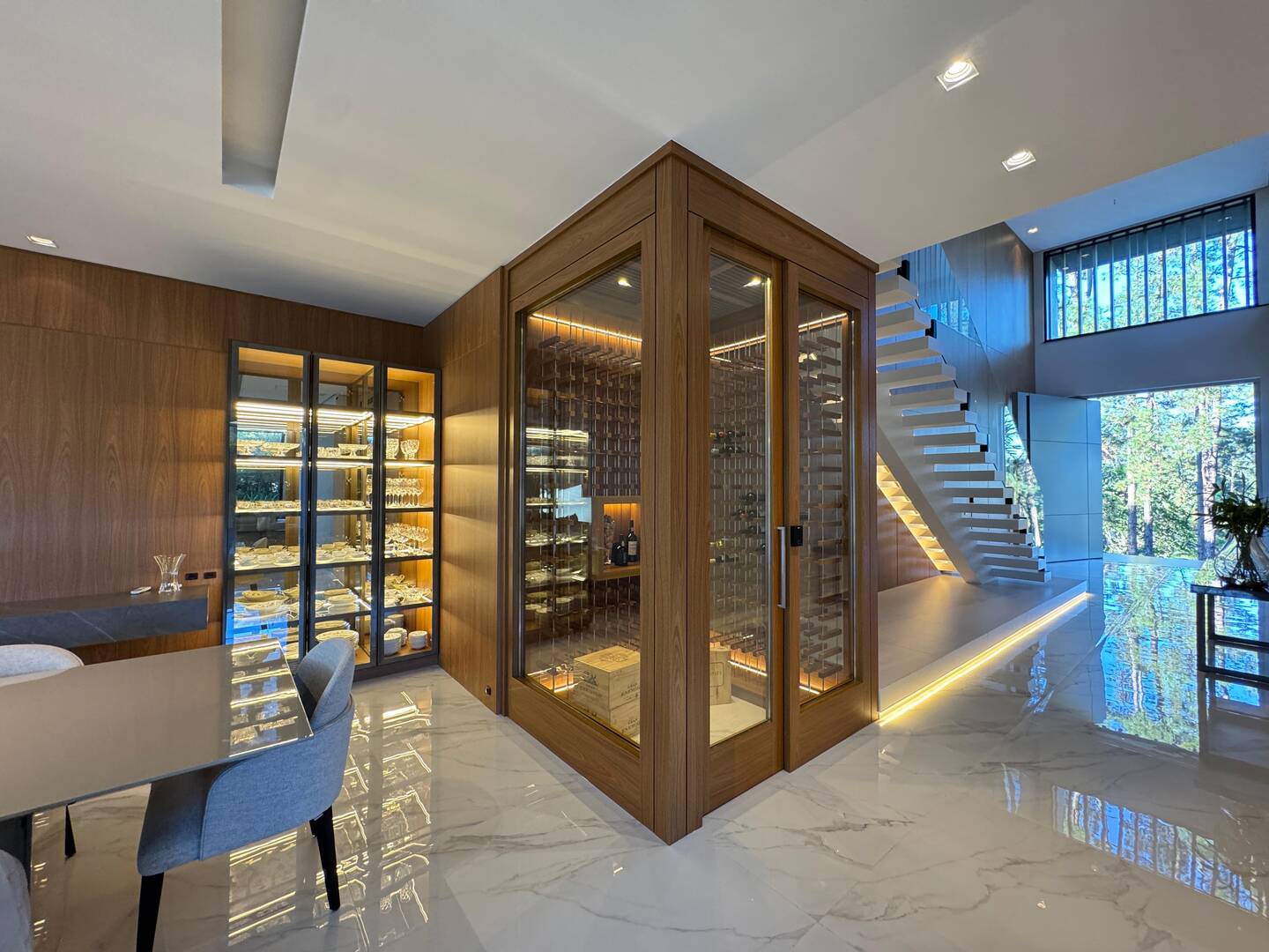 Casa com projeto de Breno Santiago e lazer completo no Haras Guancan