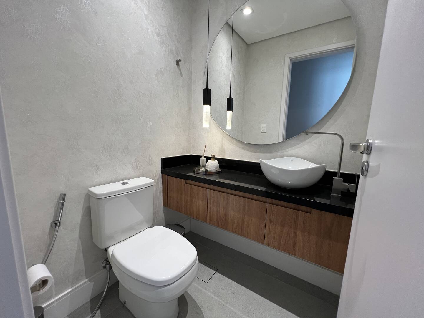 Apartamento à venda no Condomínio Oiapoque em Alphaville com 360 m², 4 suítes e 5 vagas