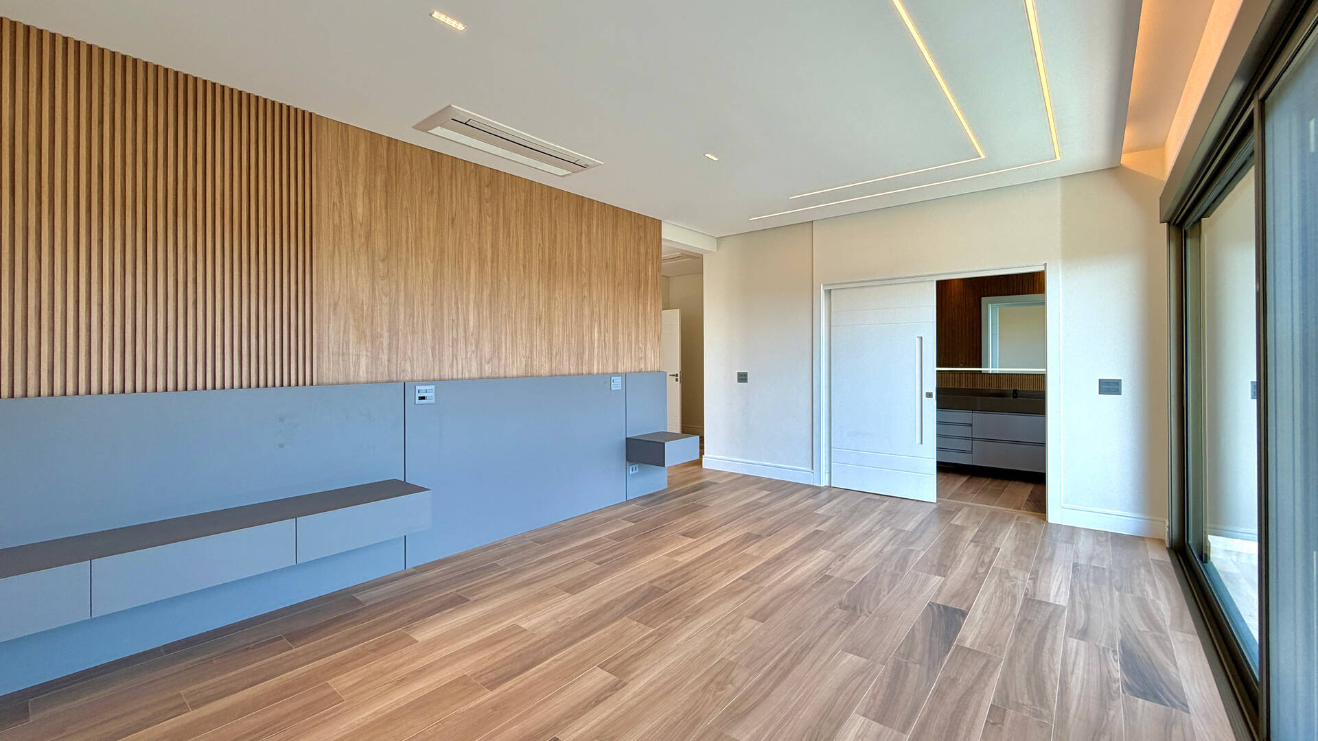 Casa com rooftop, elevador e vista permanente para a reserva à venda em Alphaville