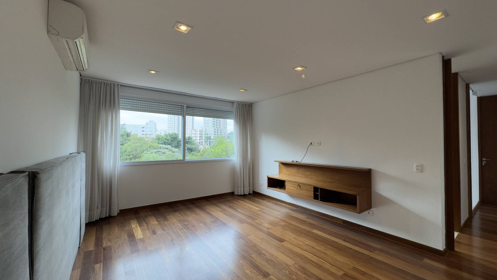 Casa contemporânea sustentável à venda residencial Melville | 4 suítes, elevador e automação
