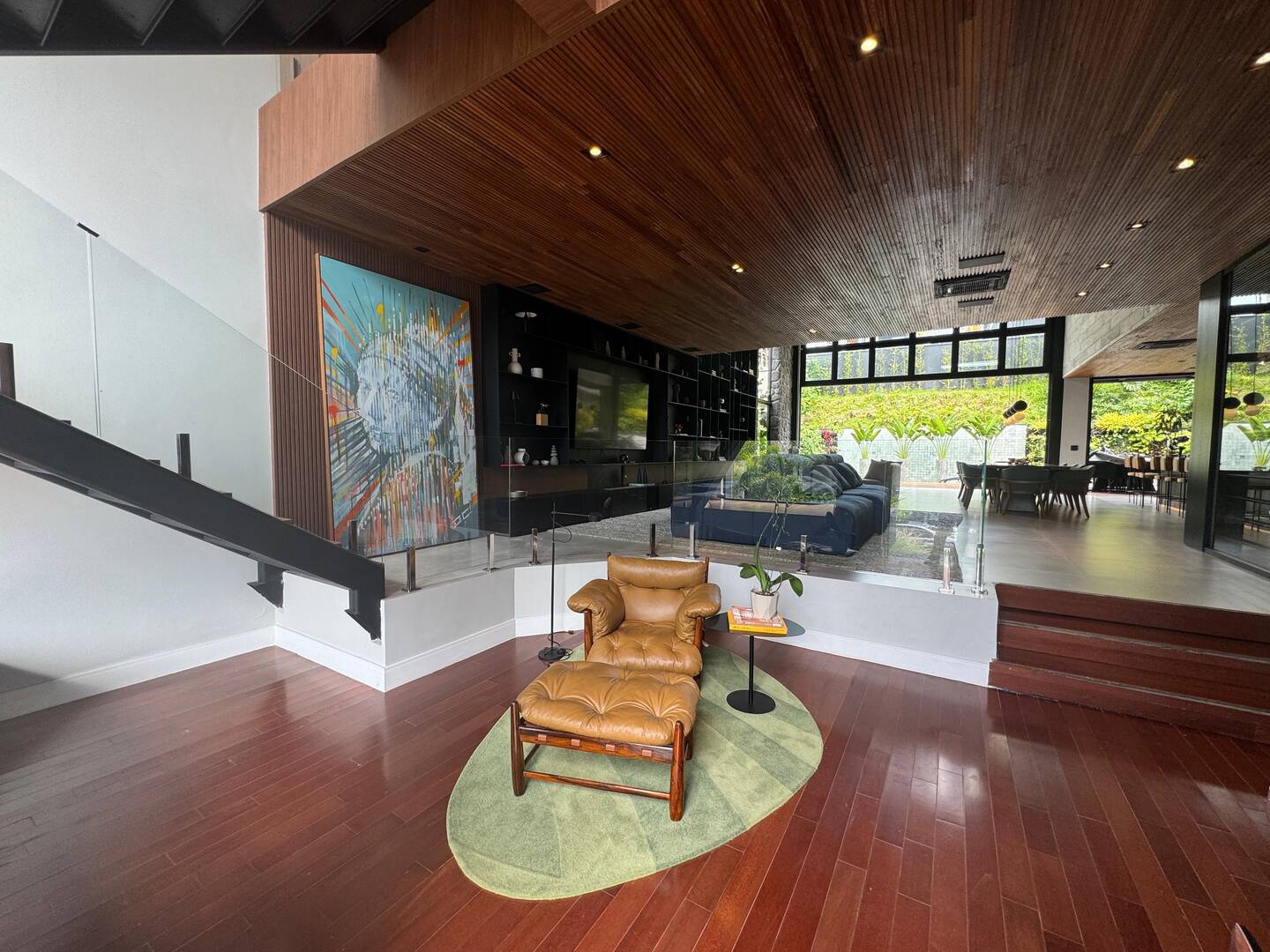 Casa mobiliada à venda no Gênesis 2 com 3 suítes, automação e adega climatizada