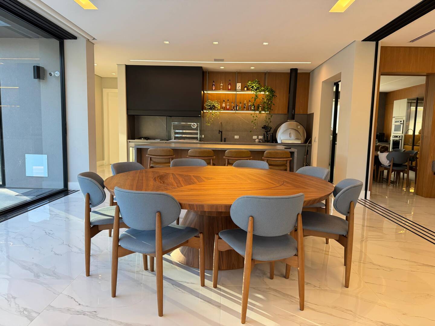 Casa com projeto de Breno Santiago e lazer completo no Haras Guancan