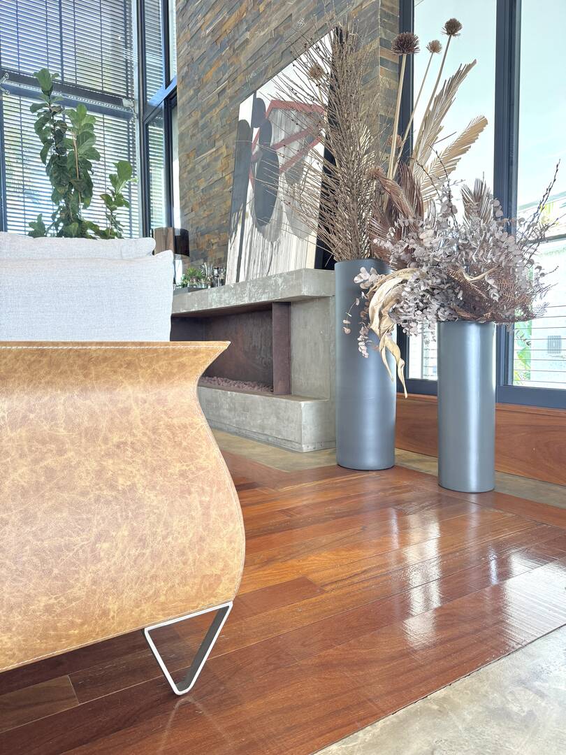 Casa Contemporânea à Venda no Alphaville Gênesis 1 com Vista Permanente para a