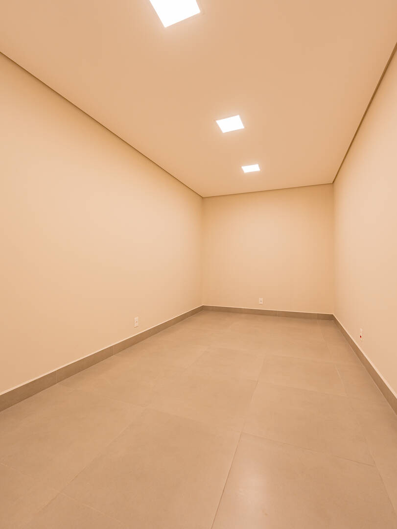 Casa porteira fechada à venda em Alphaville | 5 suítes, rooftop e mobiliada