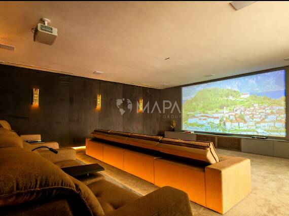 Casa com 6 suítes, vista panorâmica e arquitetura contemporânea no Tamboré 2